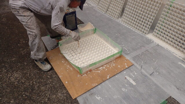 アルミ専用プライマーの塗布